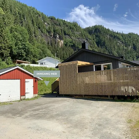 아파트 Moderne Og Familievennlig Sokkelleilighet For Opptil 6 Personer, Gratis Parkering & Elbillading *